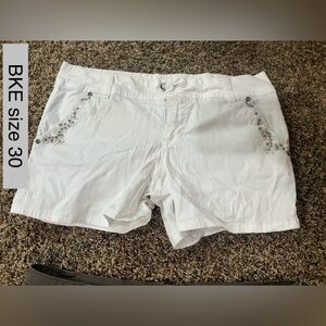 BKE White Jean Shorts with Comfortable Fit